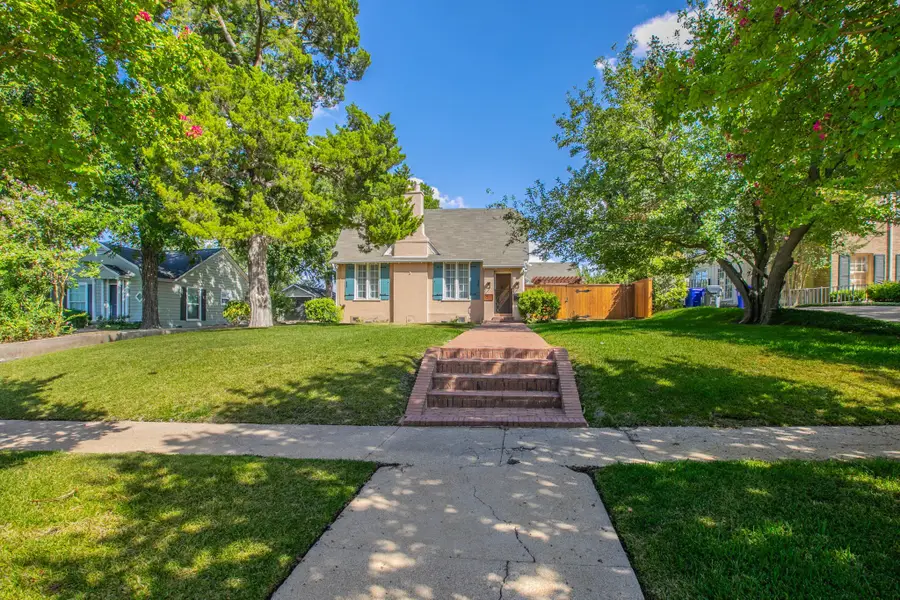 2512 Austin Avenue, Waco, TX 76710 - #2