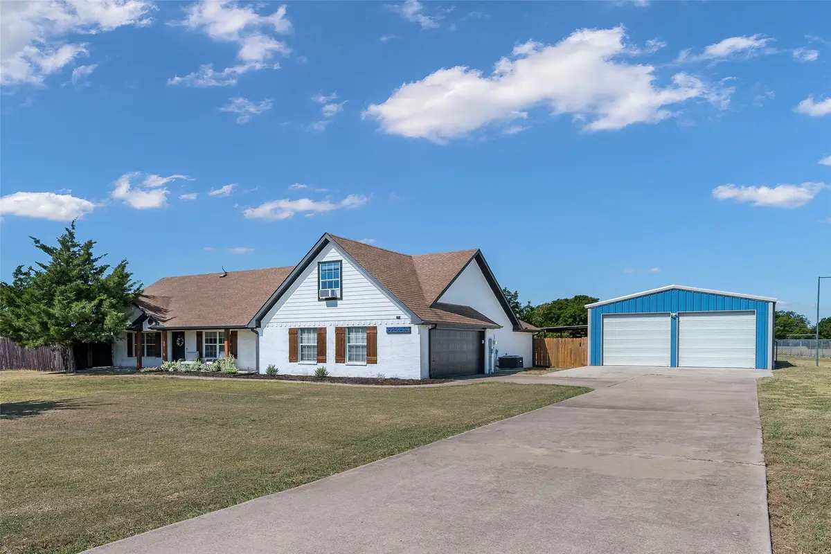 6560 Meadow Ridge Circle, Nevada, TX 75173 - #1