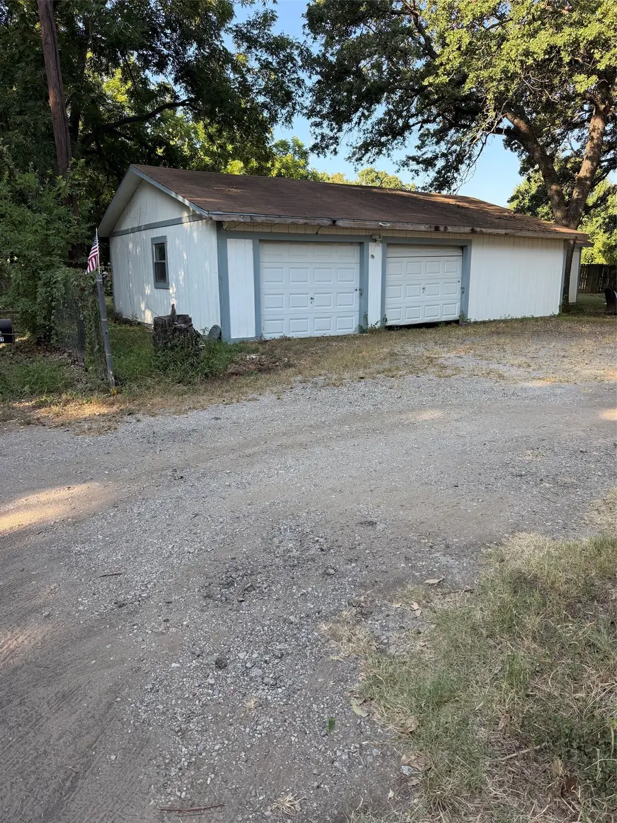 4004 Curry Road #A, Arlington, TX 76001 - #2