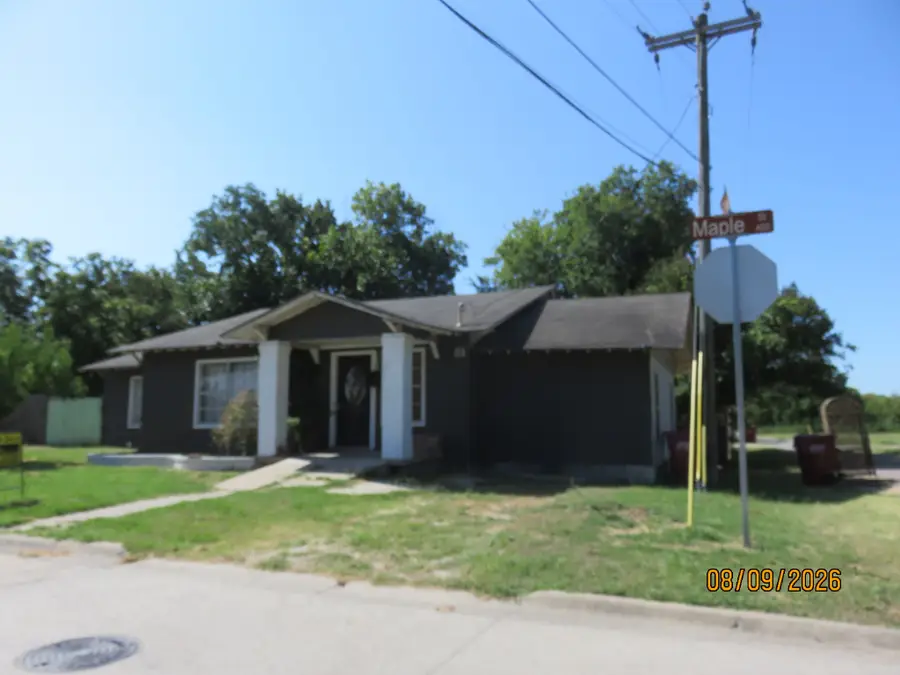 315 Maple Street, Farmersville, TX 75442 - #2