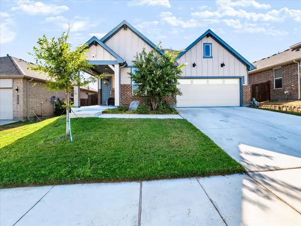 2220 Redwing Drive, Denton, TX 76205