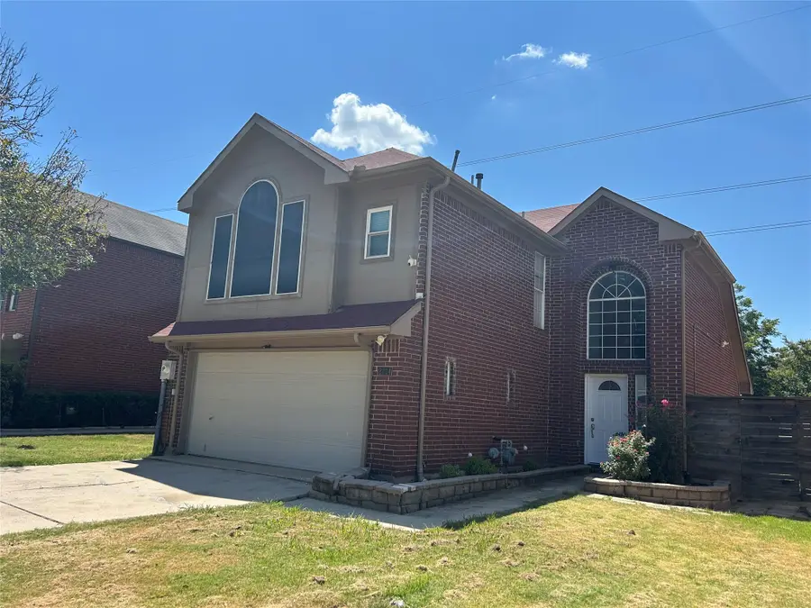 2114 Montclair Lane, Lewisville, TX 75067 - #2