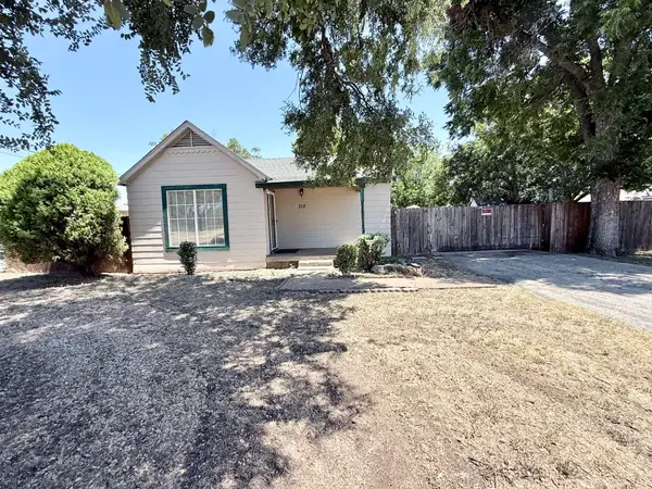 312 Ralph Street, White Settlement, TX 76108