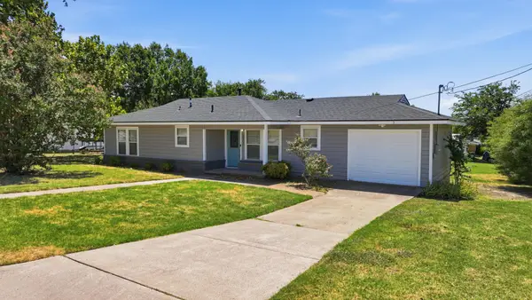 313 W 7th Street, Weatherford, TX 76086