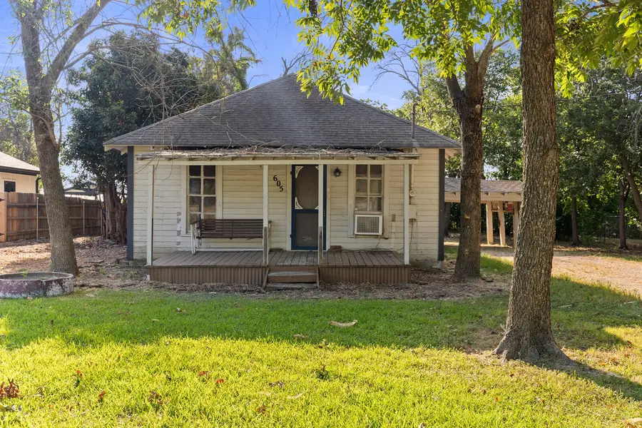 605 S Main, West, TX 76691 - #2
