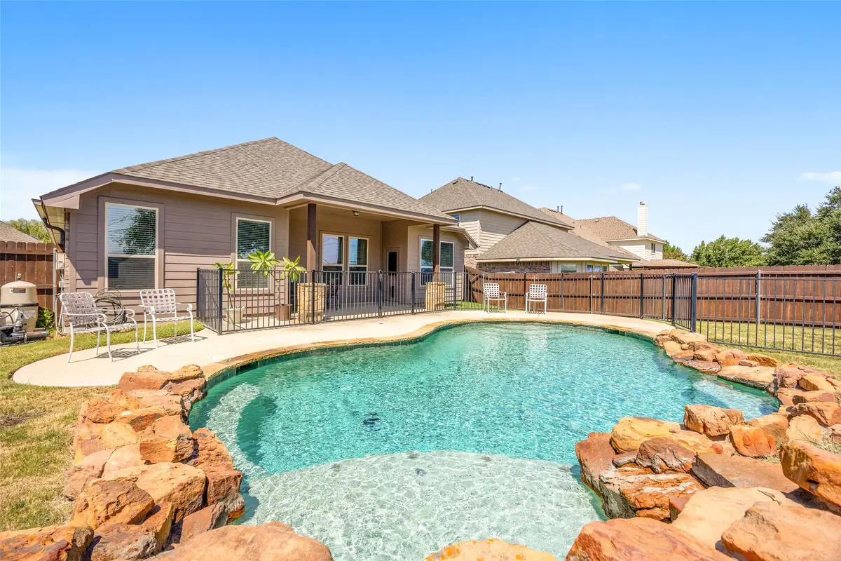 1009 Prairie Heights Drive, Fort Worth, TX 76108 - #1
