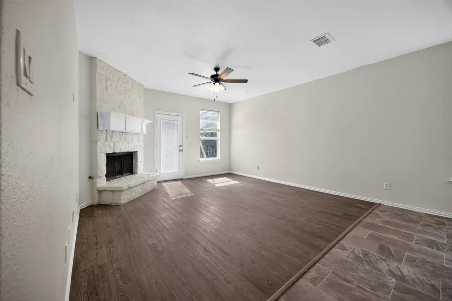 1521 Stanford Drive, Van Alstyne, TX 75495 - #3