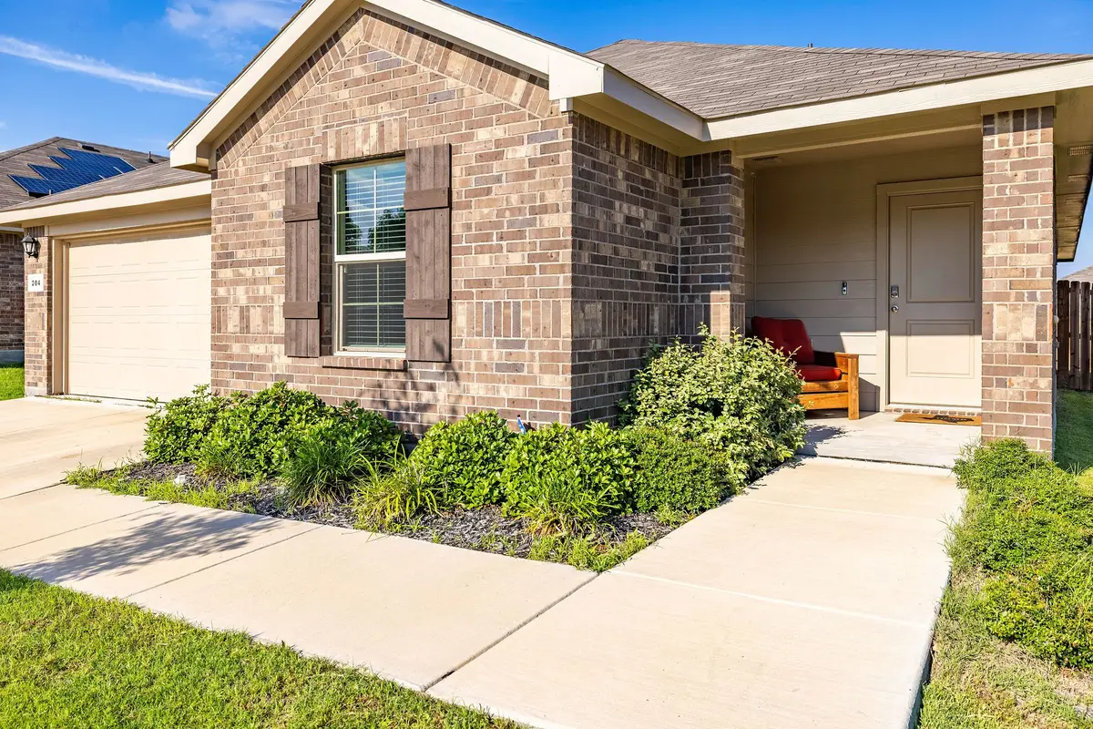 204 Asheville Street, Azle, TX 76020 - #1