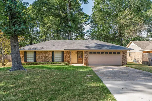 8805 Hollow Bluff Drive, Haughton, LA 71037