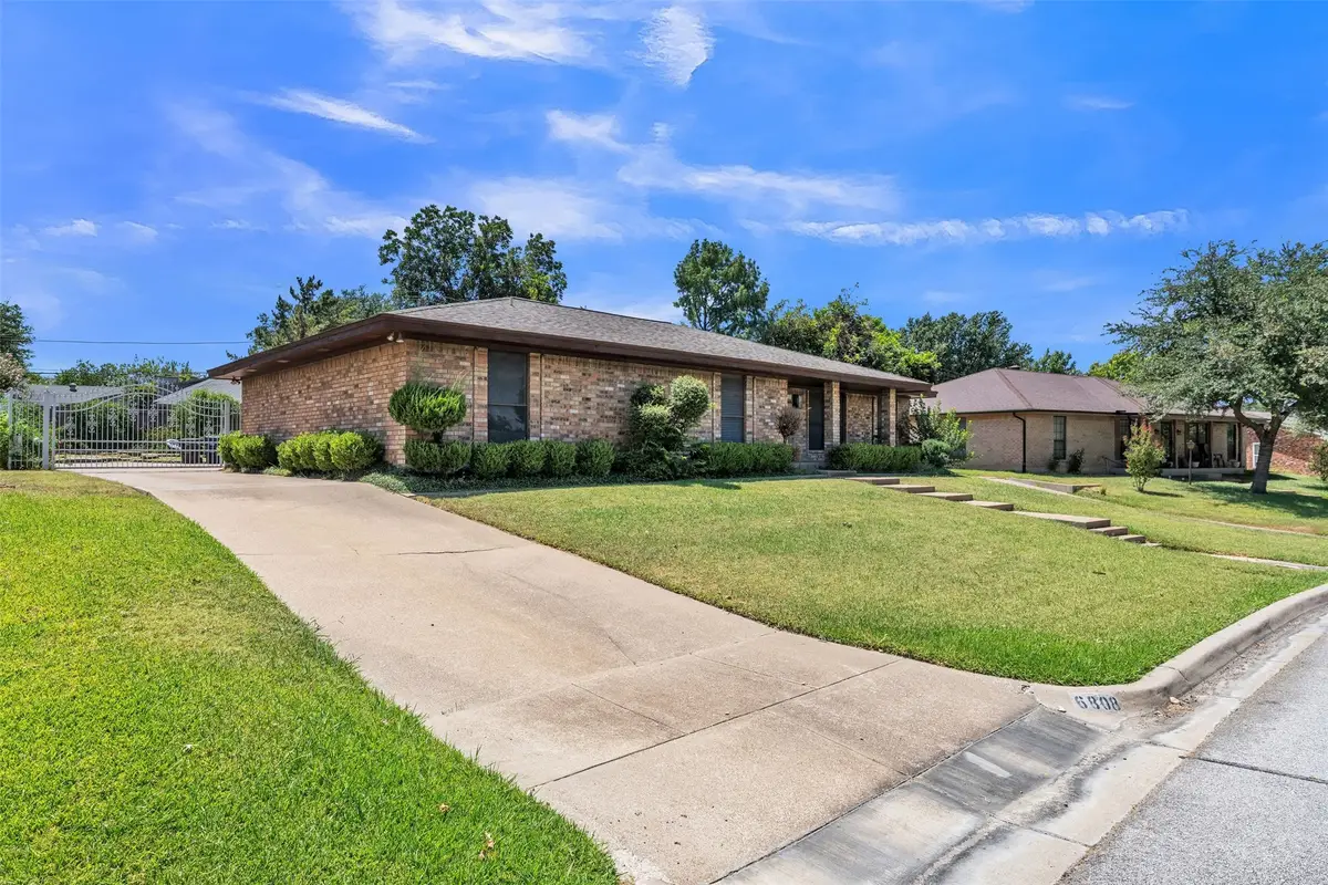 6808 Winchester Court, Fort Worth, TX 76133 - #1