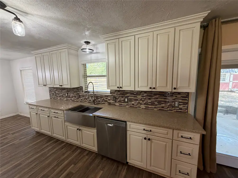 136 Jill Ann Drive, Burleson, TX 76028 - #3