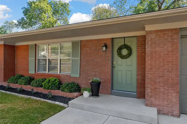 2330 Oak Cliff Drive, Waco, TX 76710