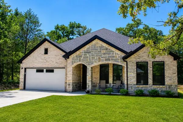 207 Driftwood Drive, Trinidad, TX 75163