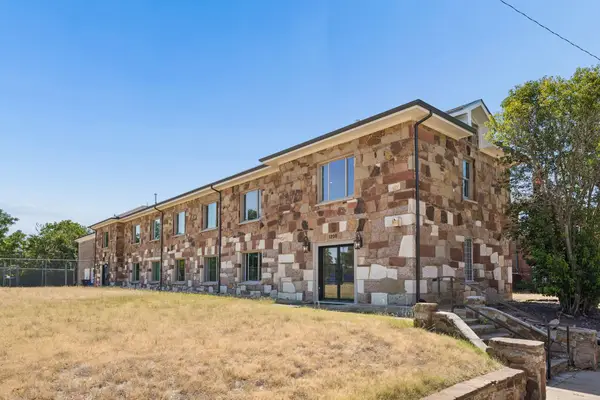 1200 E Maddox Avenue, Fort Worth, TX 76104