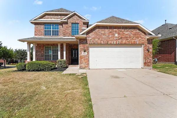 9721 Mcfarring Drive, Fort Worth, TX 76244