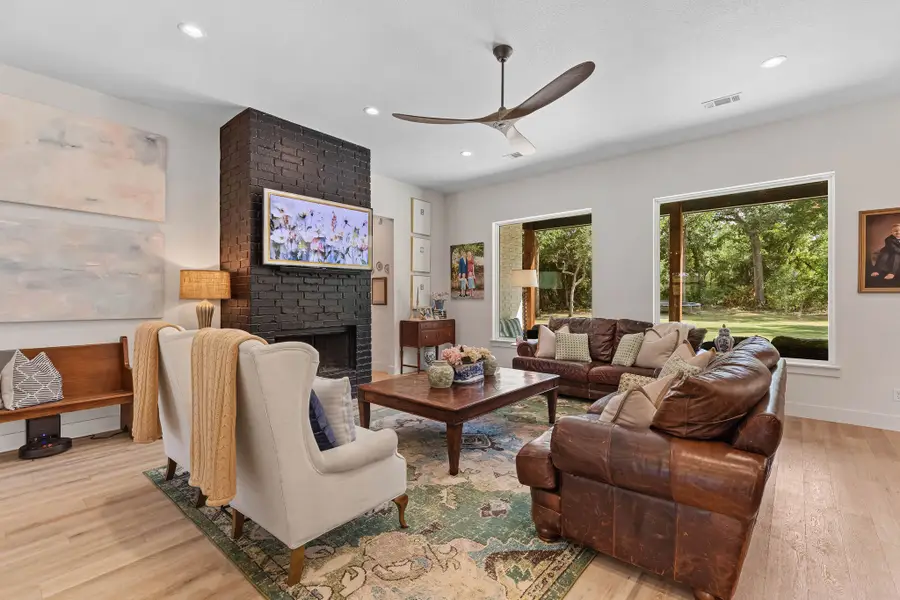 509 Durbin Court, Runaway Bay, TX 76426 - #2