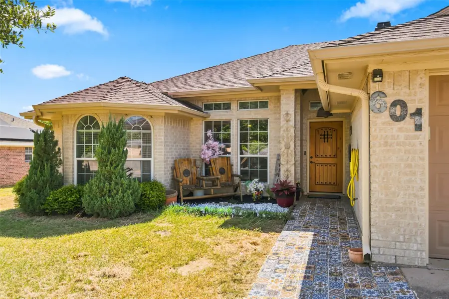 601 Sapphire Boulevard, Hewitt, TX 76643 - #2