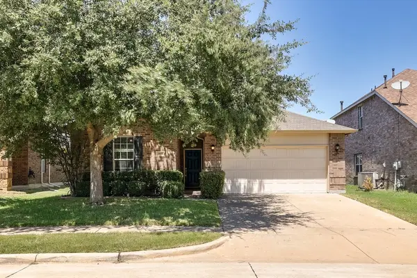 807 Bastrop Drive, Arlington, TX 76002