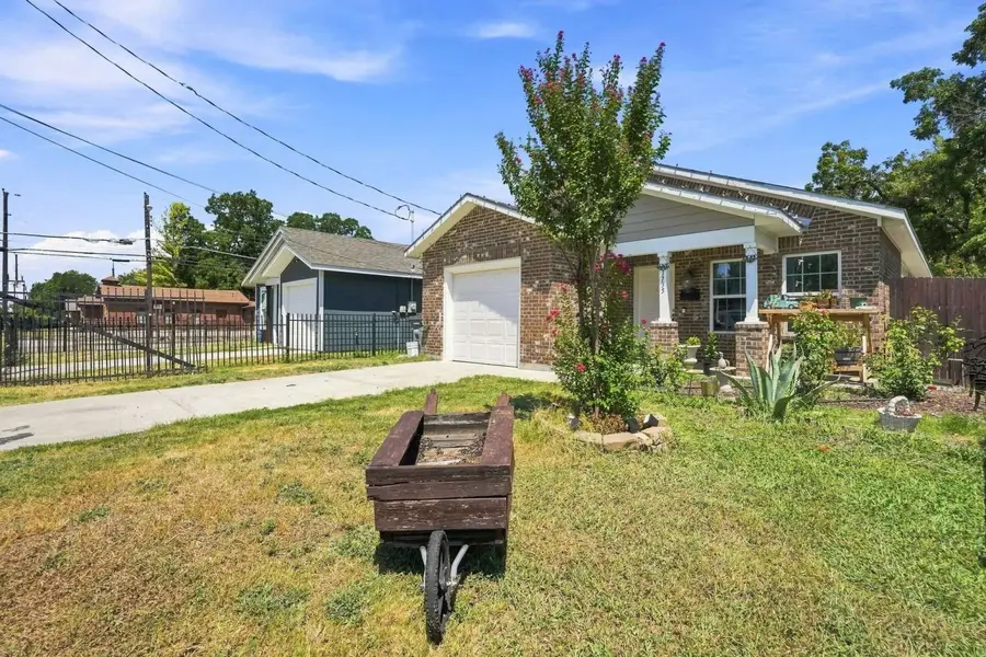 1735 Mcbroom Street, Dallas, TX 75212 - #2