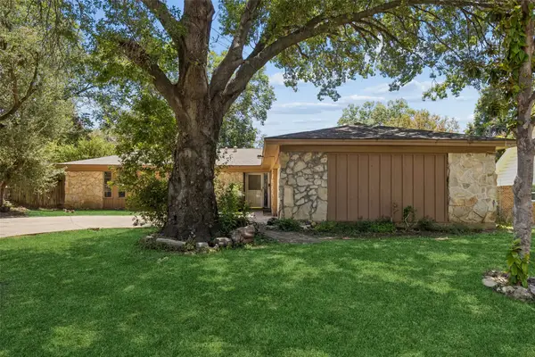 6153 Walla Avenue, Fort Worth, TX 76133
