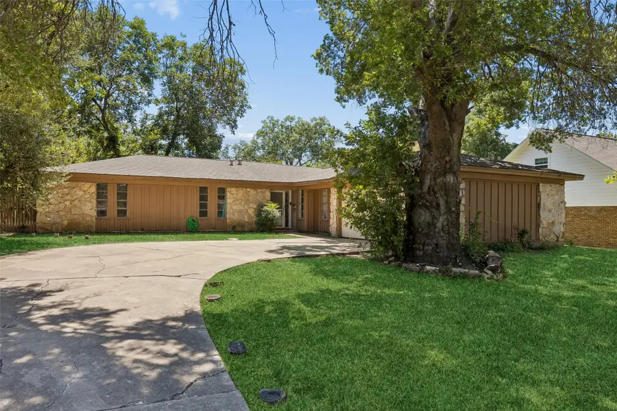 6153 Walla Avenue, Fort Worth, TX 76133 - #2