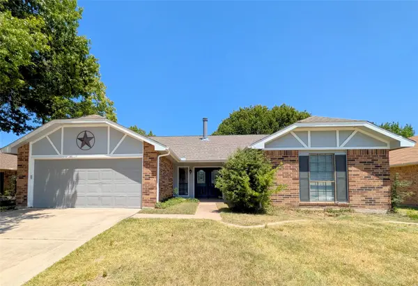 2301 Villanova Street, Arlington, TX 76018