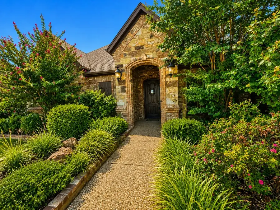 1317 Bluff Springs Drive, Fort Worth, TX 76052 - #2
