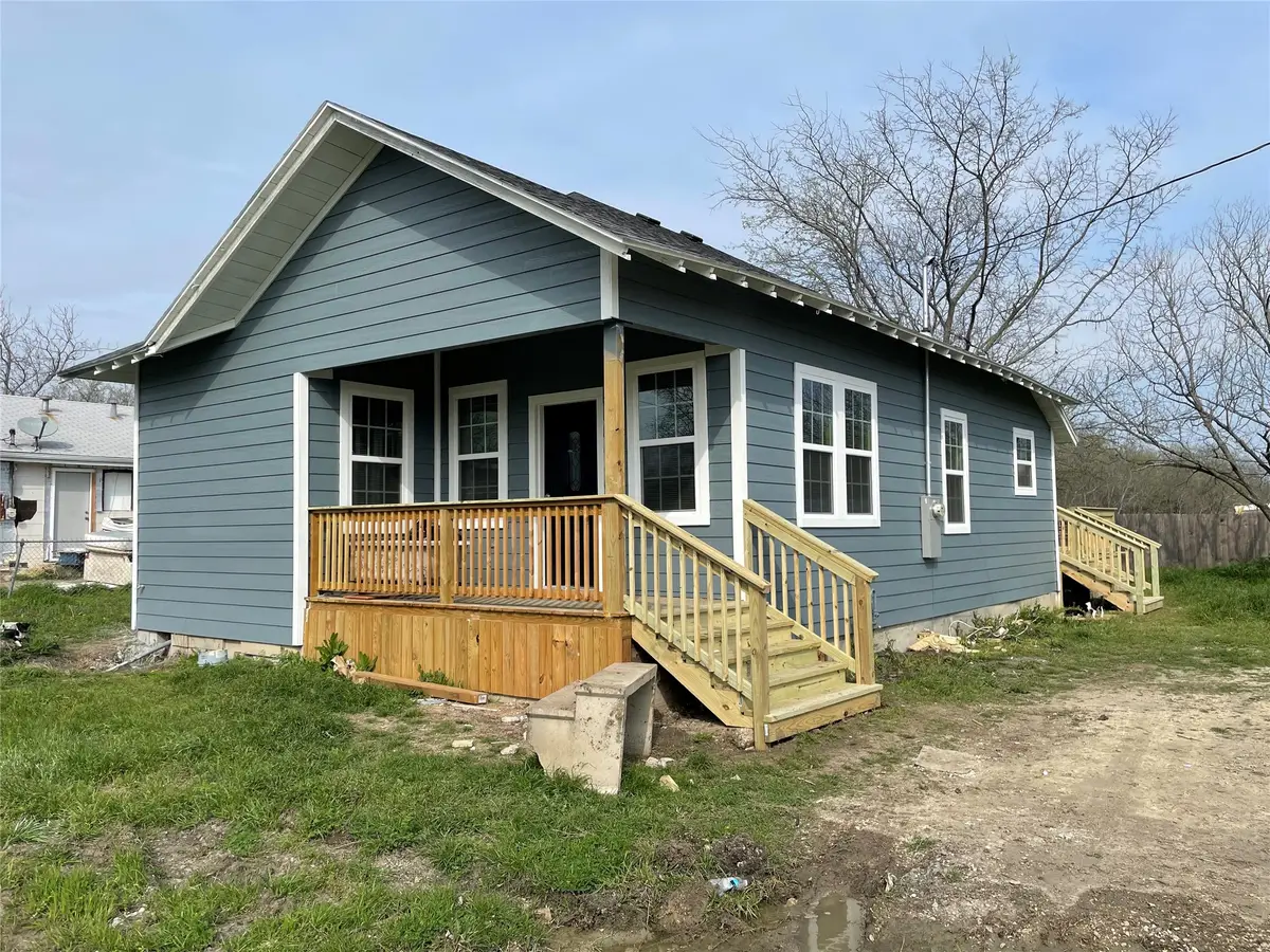 609 Mckenzie Avenue, Hillsboro, TX 76645 - #1