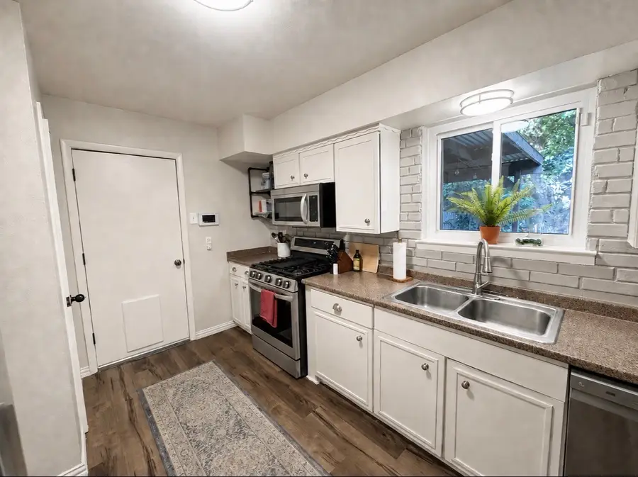 1109 Benbrook Terrace, Benbrook, TX 76126 - #3