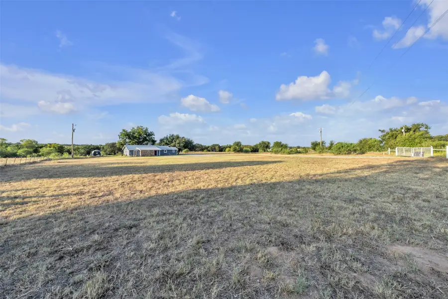 4080 Pleasant Valley Road, Mineral Wells, TX 76067 - #3