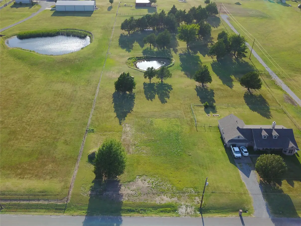 511 Pearce Drive, Pottsboro, TX 75076 - #1