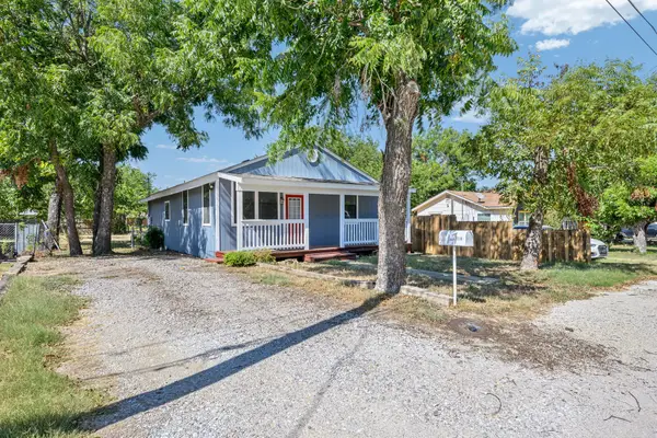 1210 Elmira Street, Weatherford, TX 76086