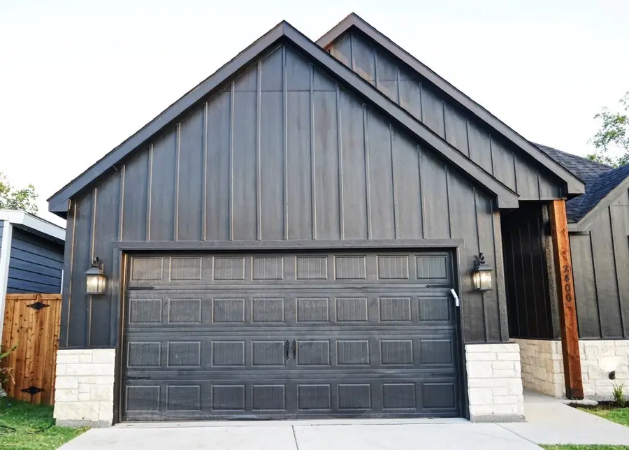 2400 Irion Avenue, Fort Worth, TX 76106 - #2