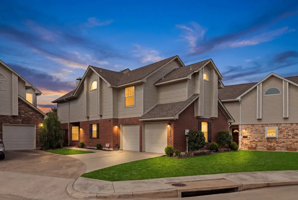 9418 Blue Jay Way, Irving, TX 75063 - #1