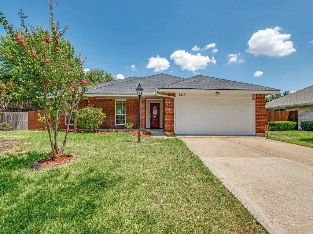 3716 Royal Valley Road, Grand Prairie, TX 75052 - #1