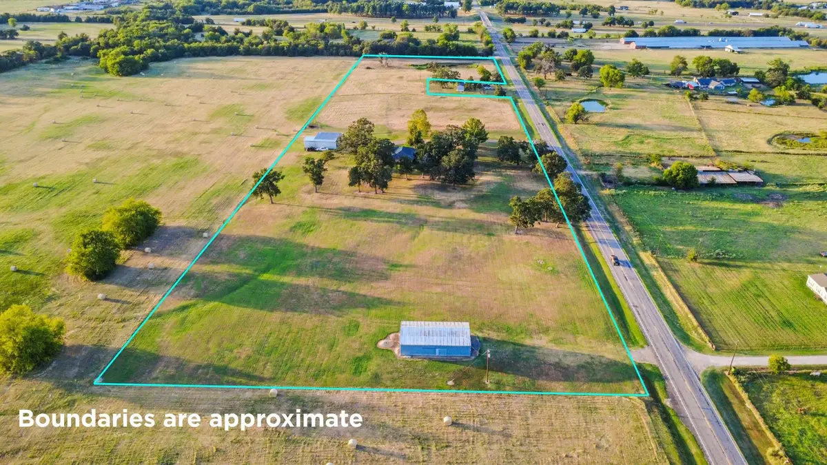 330 Farm Road 900 S, Saltillo, TX 75478 - #1