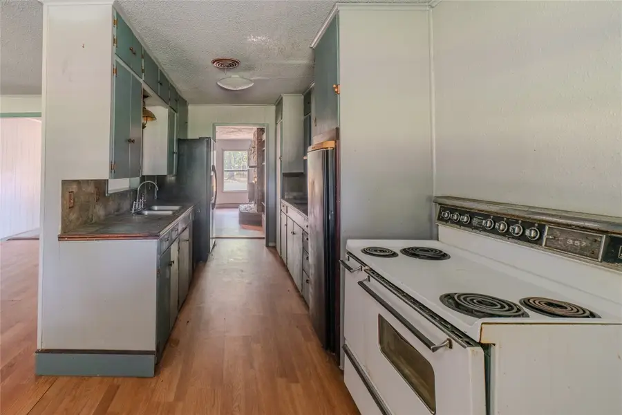 103 W Lide Street, Talco, TX 75487 - #2