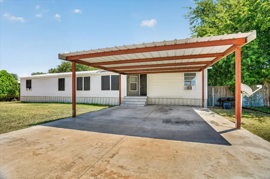 125 Enchanted Oaks Court, Hudson Oaks, TX 76087 - #3