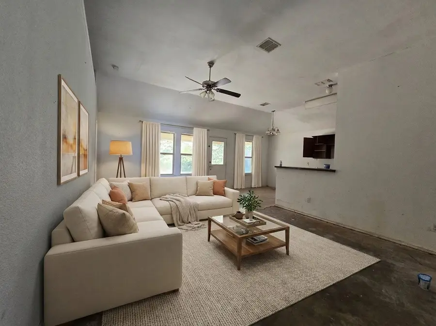 4204 Sapphire Lane, Granbury, TX 76049 - #2