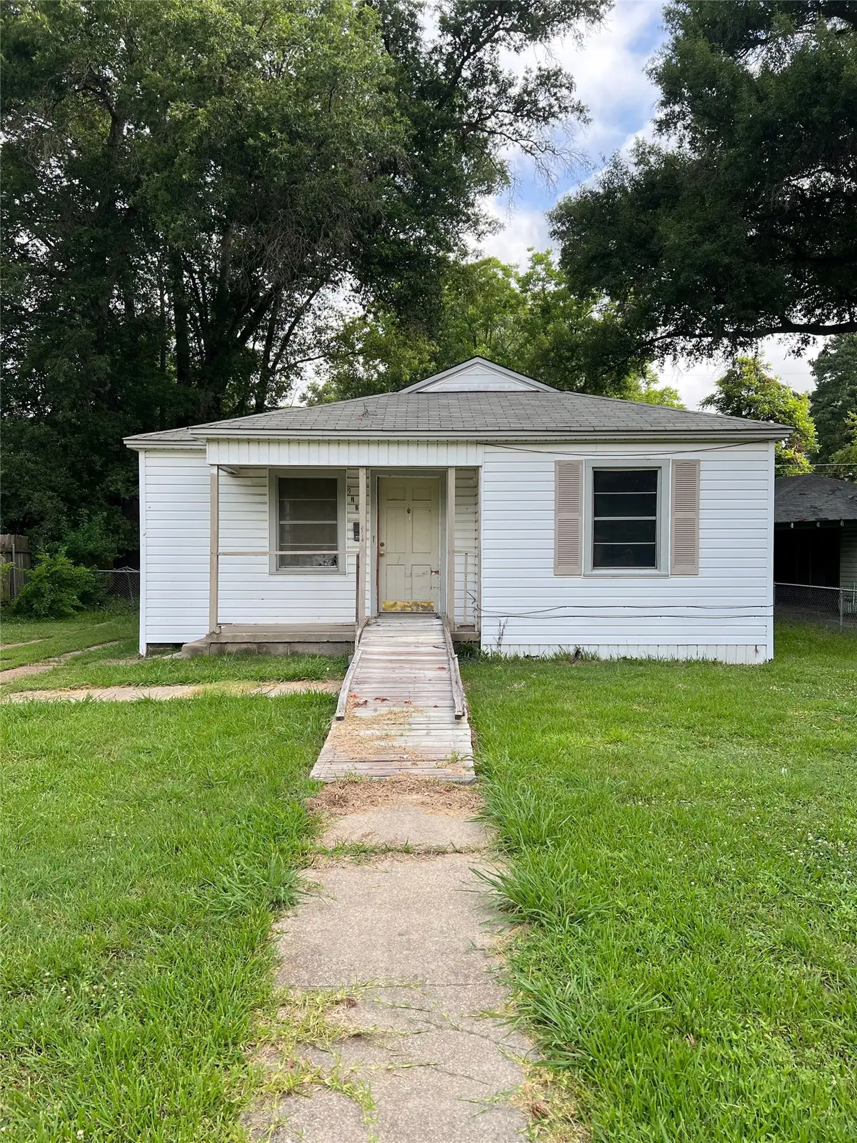 2728 Hillcrest Avenue, Shreveport, LA 71108 - #1
