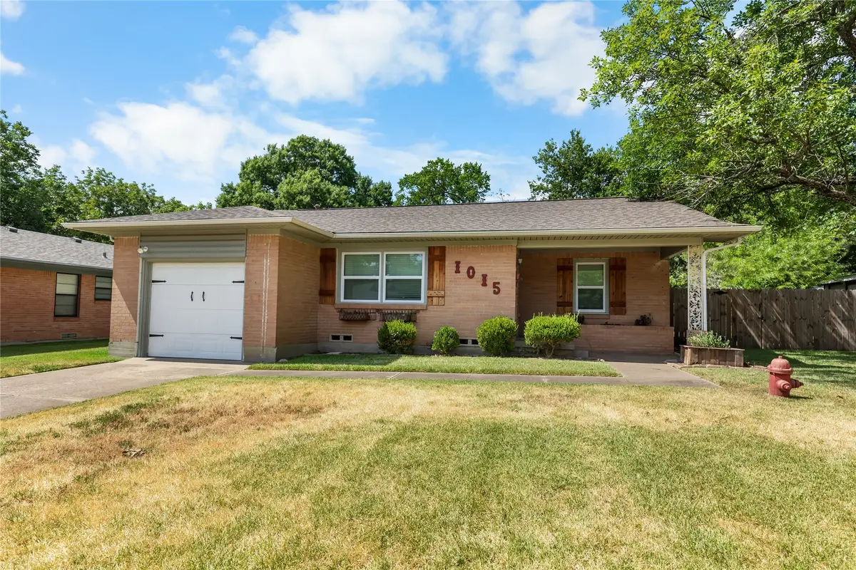 1015 W Sycamore Street, Sherman, TX 75092 - #1