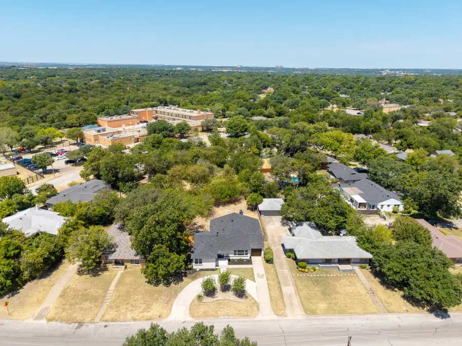 3558 South Drive, Fort Worth, TX 76109 - #3