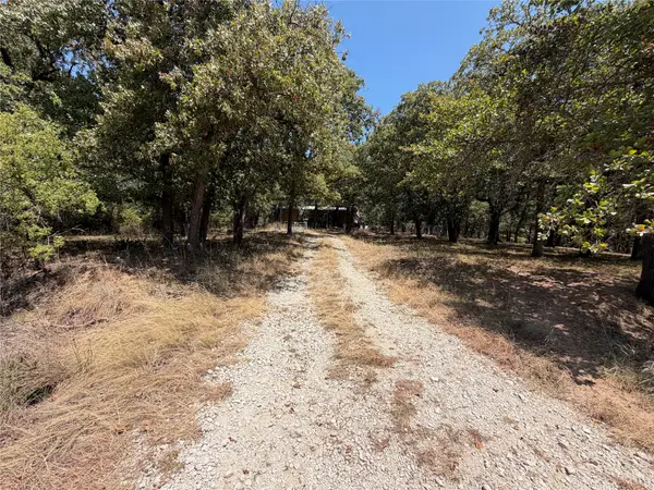 190 Fairway Drive, Nocona, TX 76255