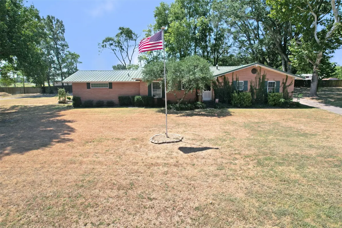 111 E Oak Street, Yantis, TX 75497 - #1