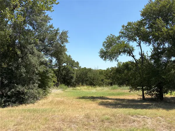 2487 Creekwood Drive, Cedar Hill, TX 75104