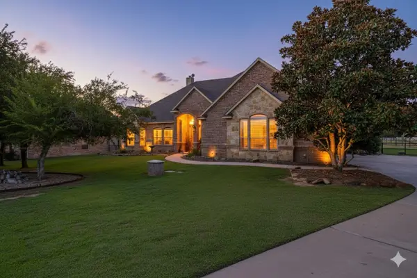 13041 Stacey Valley Drive, Azle, TX 76020