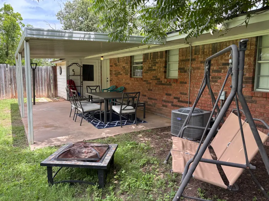 290 N Barker Street, Stephenville, TX 76401 - #3