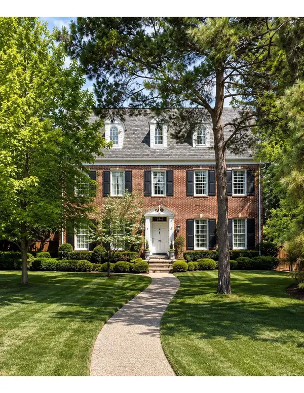 133 W Greenbriar Lane, Dallas, TX 75208
