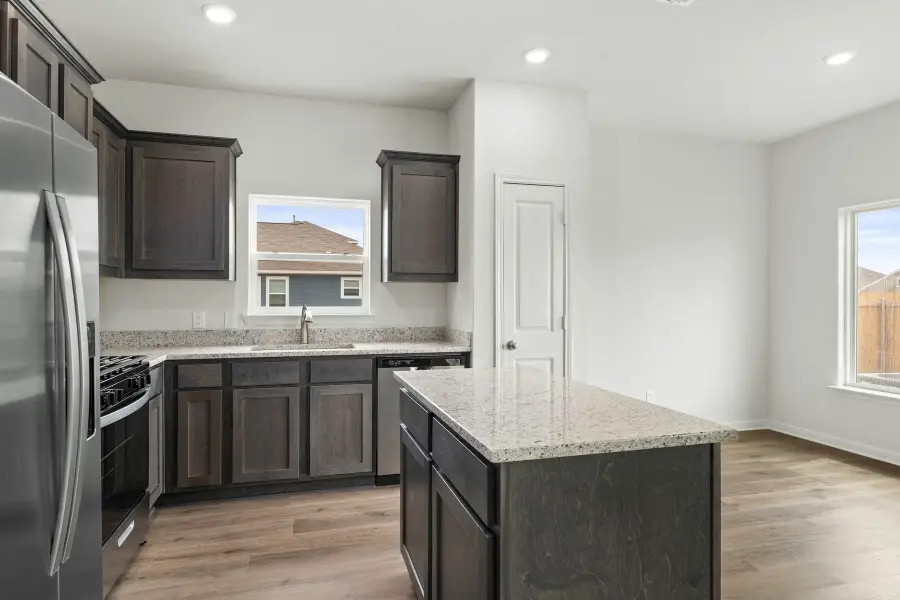 9609 Logan Square Drive, Fort Worth, TX 76140 - #2