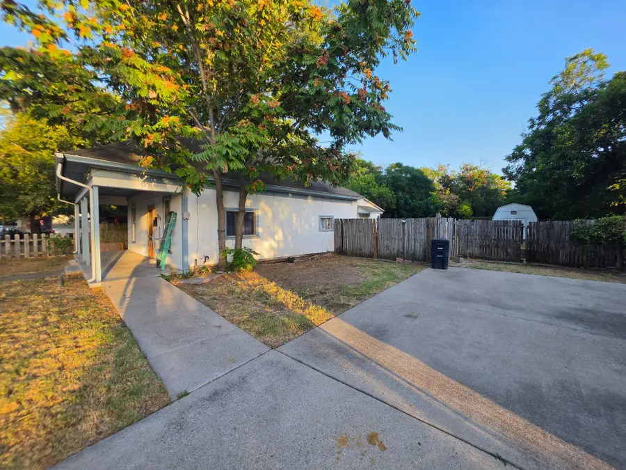 3308 Race Street, Fort Worth, TX 76111 - #3